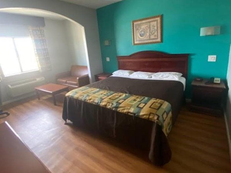 Tropicana Inn And Suites photo 1