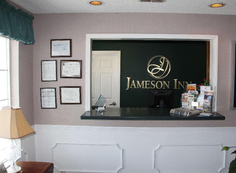 Jameson Inn Douglas main