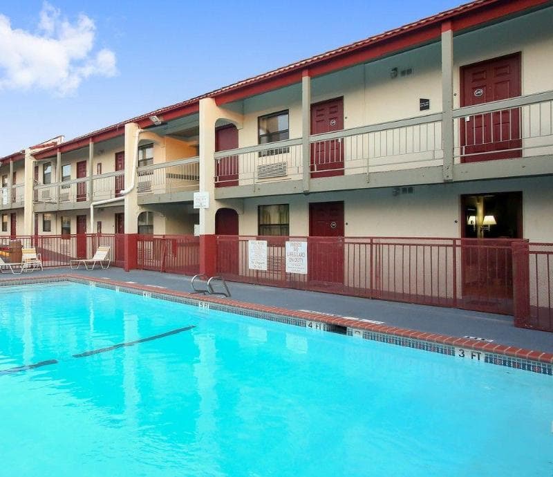 Red Roof Inn Dallas - Richardson 3