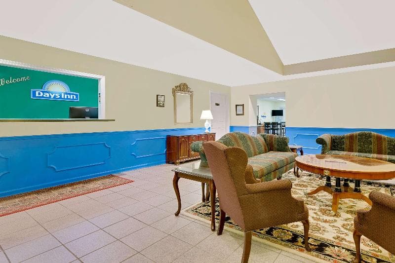 Days Inn by Wyndham Spartanburg 4