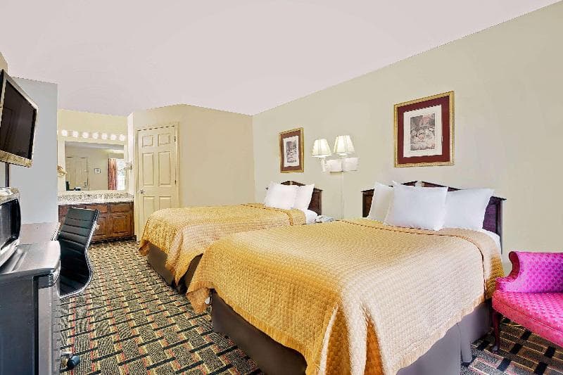 Days Inn by Wyndham Spartanburg 3