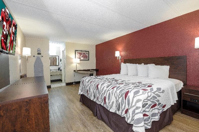 Red Roof Inn Fredericksburg North 2