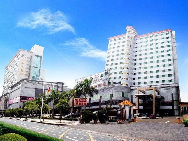 Metropolitan Hotel 2
