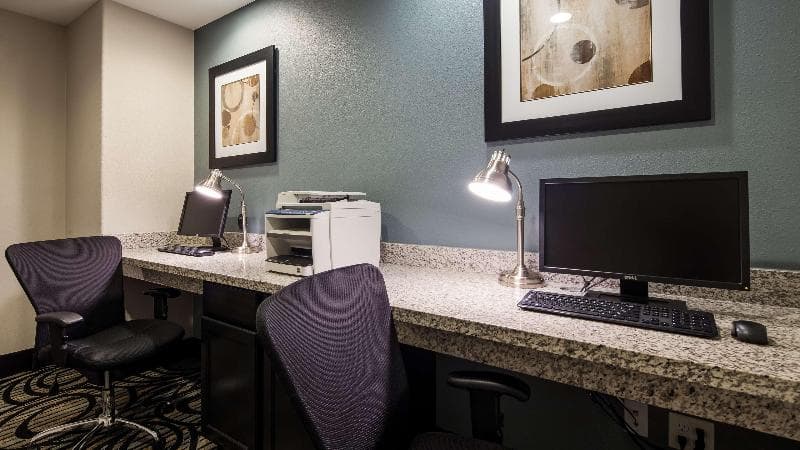 Best Western Plus Sand Bass Inn & Suites photo 1