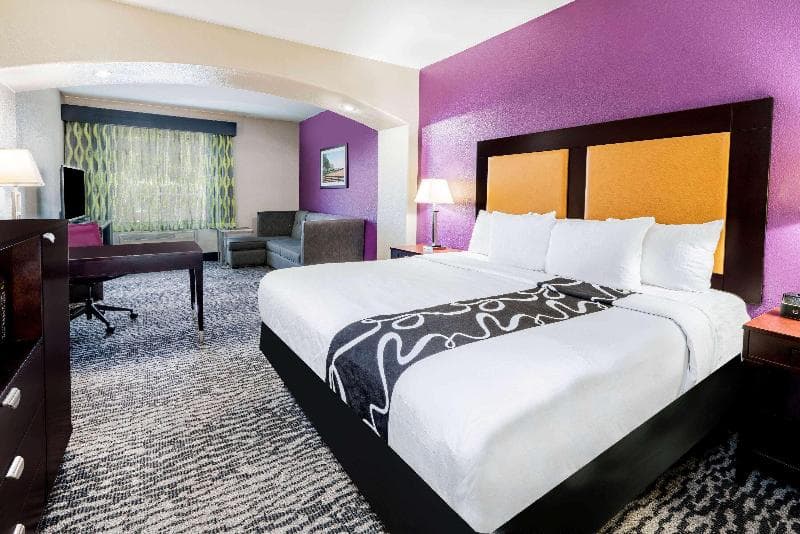 La Quinta Inn & Suites Dfw Airport West Bedford 5