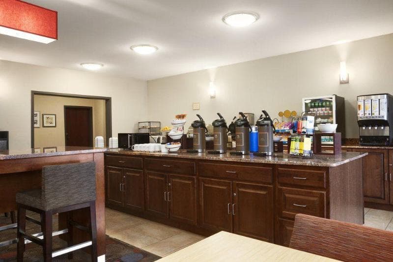 Country Inn & Suites By Radisson, Dearborn, Mi 5