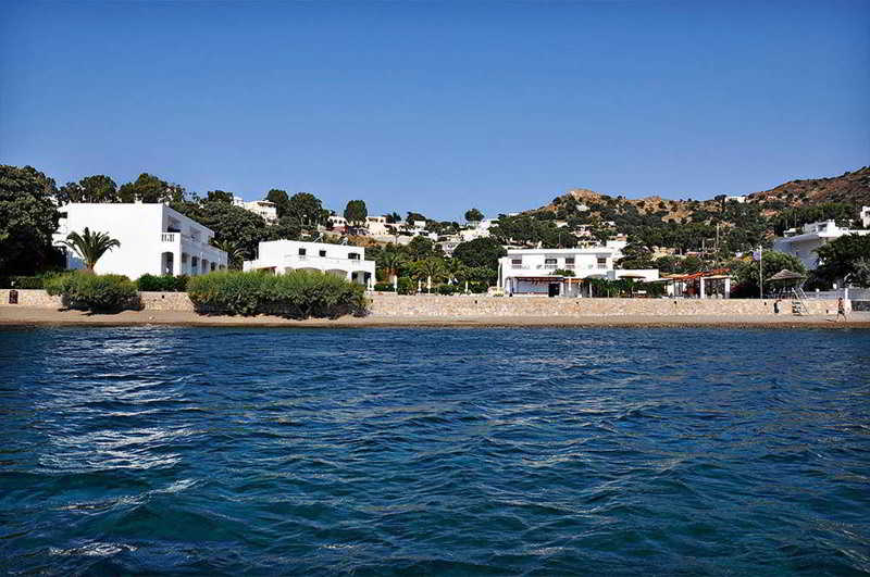 Tony's Beach Hotel 3
