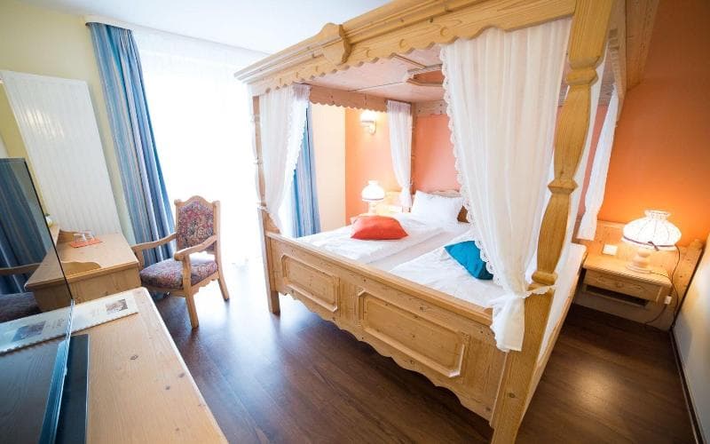 Berghotel Tambach 4