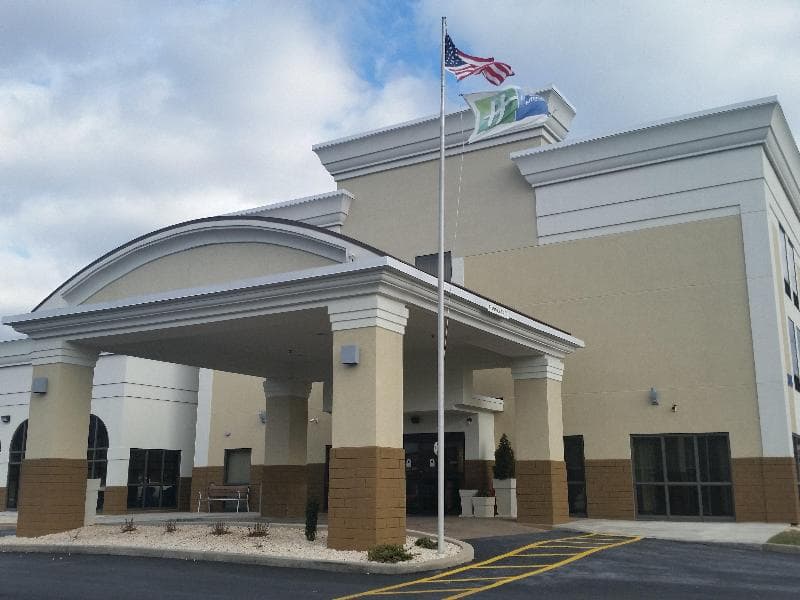 Holiday Inn Express Edgewood-Aberdeen-Bel Air 2