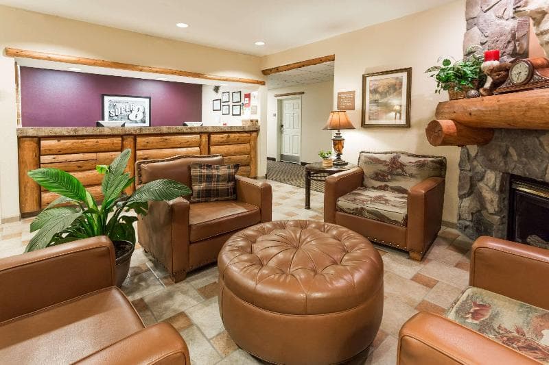 Super 8 by Wyndham Wheatland Wyoming 4