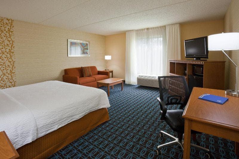 Fairfield Inn Evansville West 3