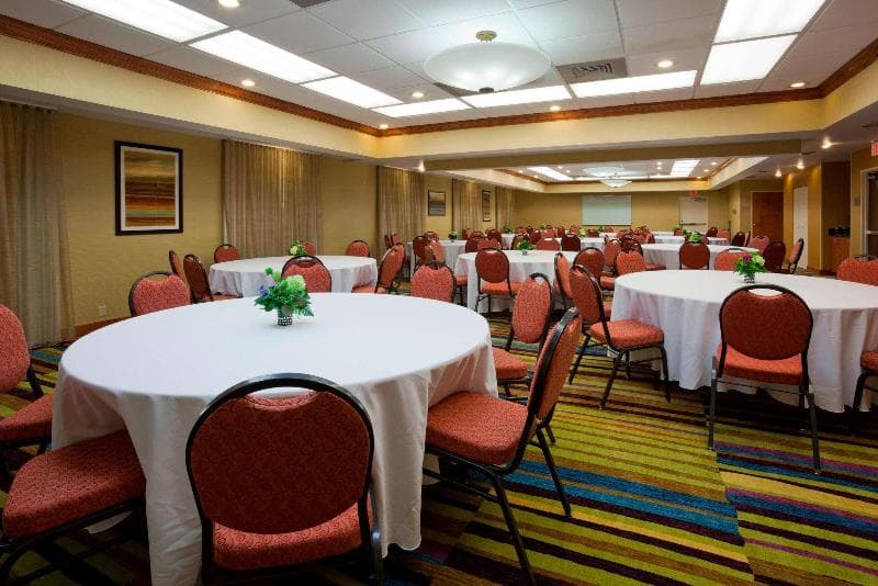 Fairfield Inn Evansville West 4