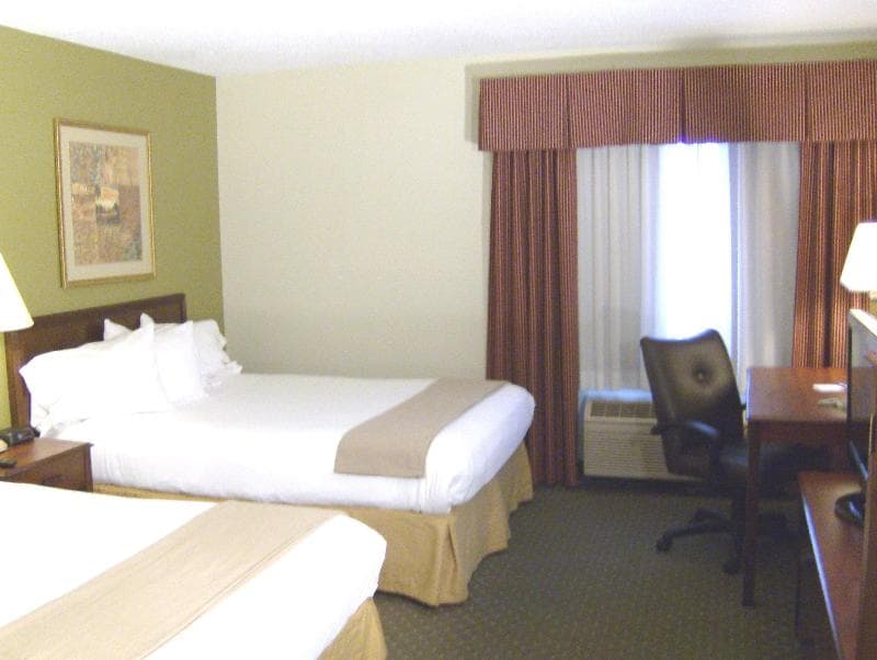 Holiday Inn Express Evansville - West 3