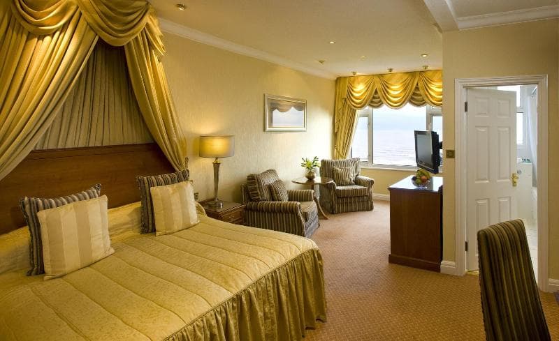 The Victoria Hotel 4