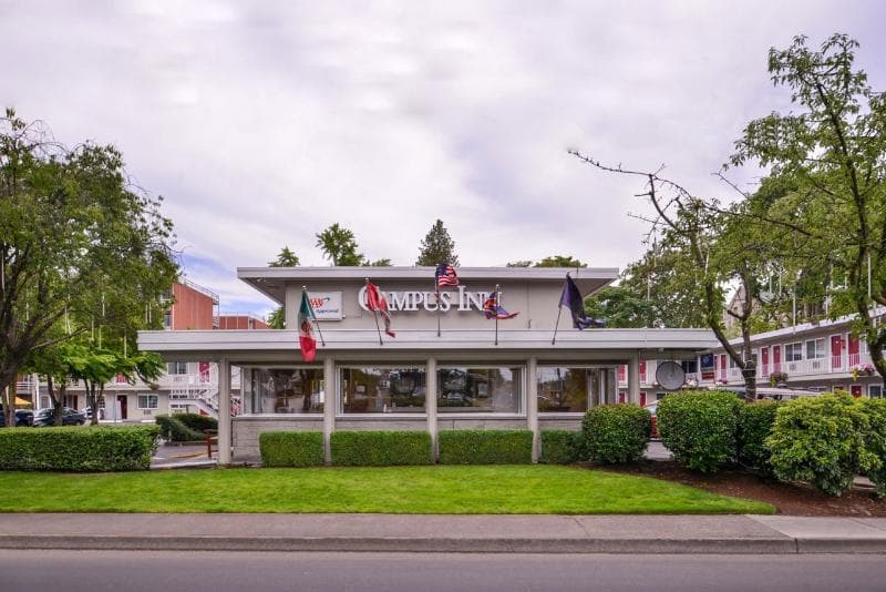 Campus Inn & Suites 2