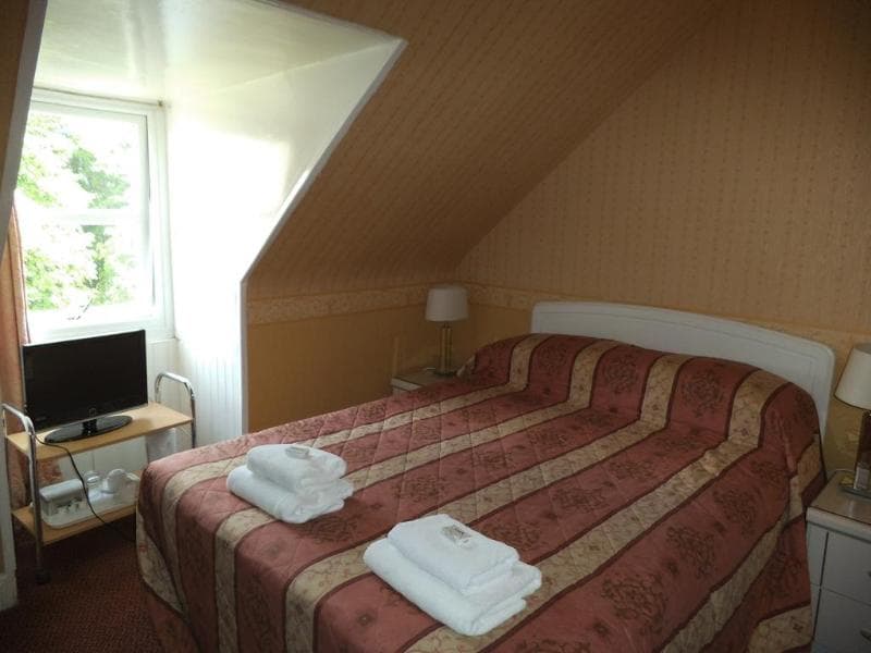 Menzies Guesthouse main