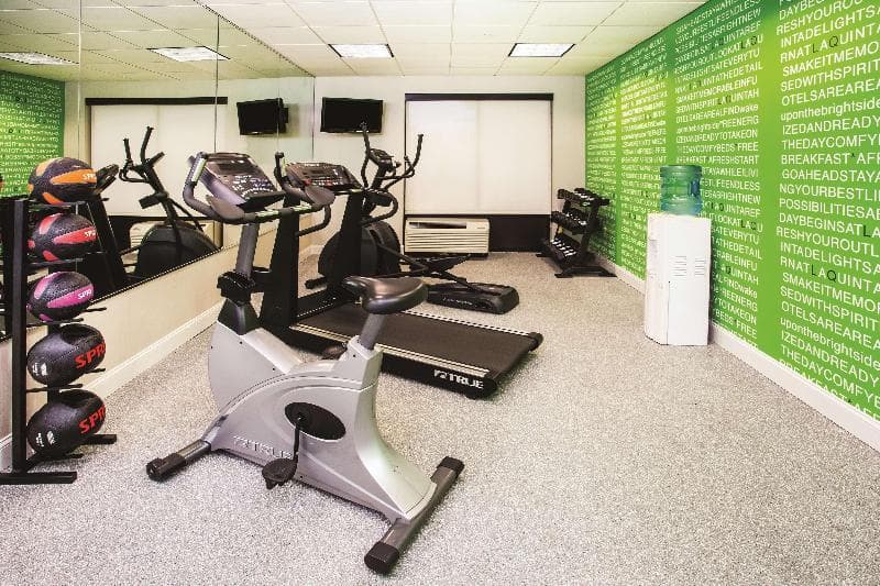 La Quinta Inn & Suites by Wyndham Newark - Elkton 2