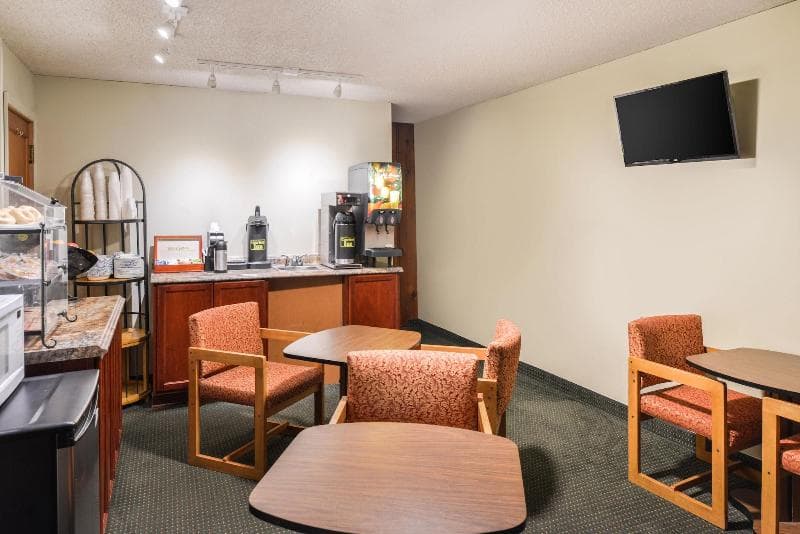 Courtesy Inn Eugene main