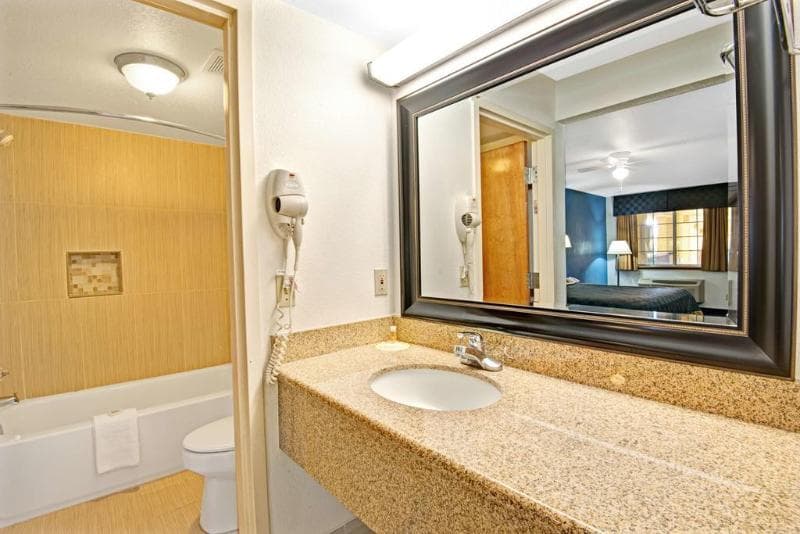 Days Inn El Paso West 4