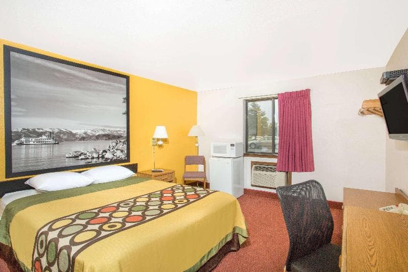 Super 8 By Wyndham Elko 2