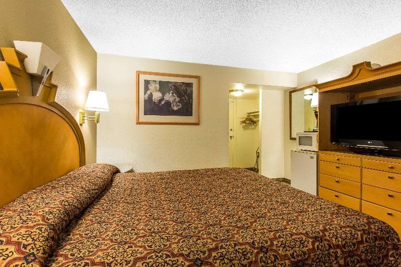 Travelodge by Wyndham Imperial/El Centro 3