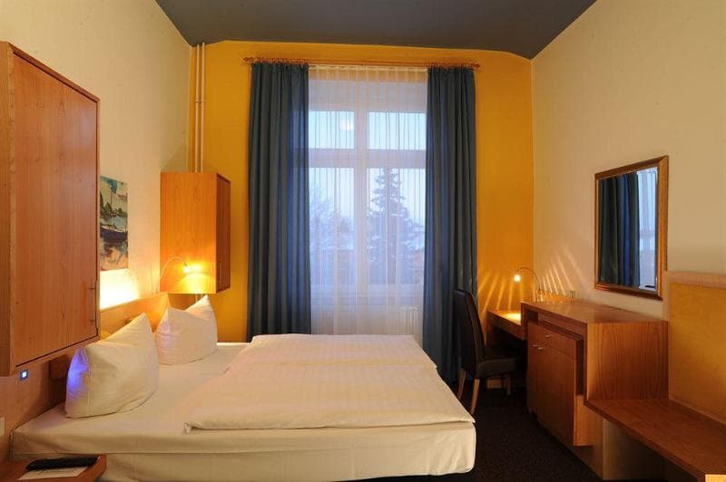 Hotel Am Schlosspark 5