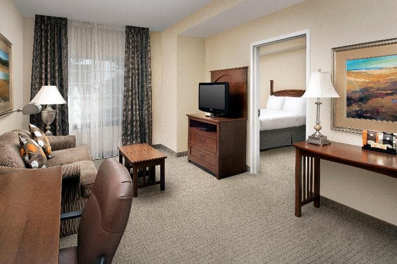 Staybridge Suites North Brunswick 4