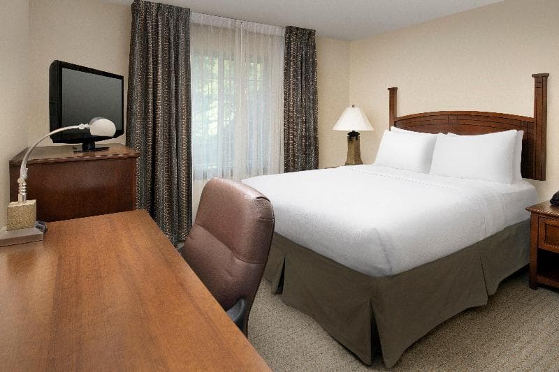 Staybridge Suites North Brunswick 5