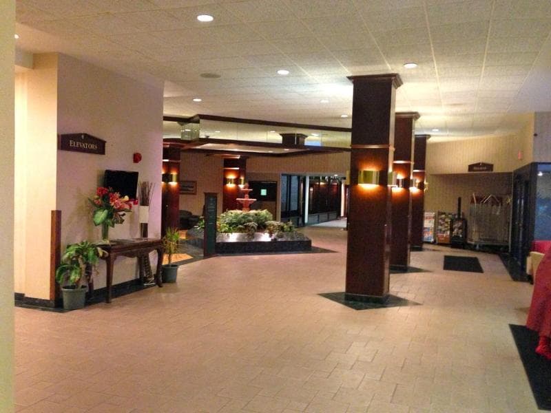 Avalon Hotel And Conference Center 3