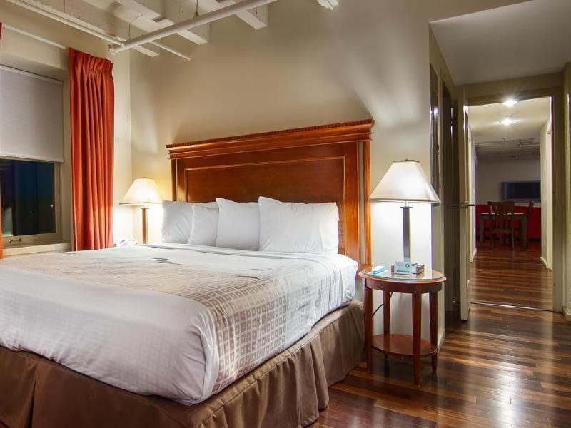 Grand Eastonian Suites Hotel 4