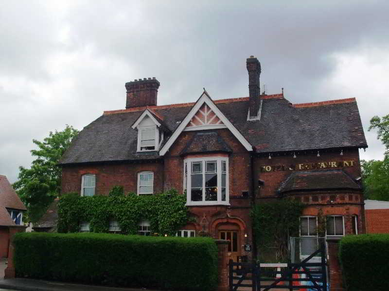 Harefield Manor main