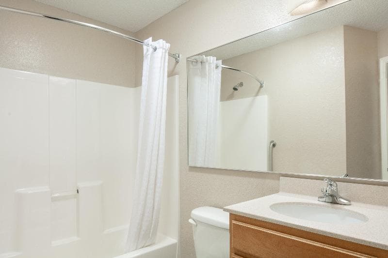 Candlewood Suites Kenosha 5