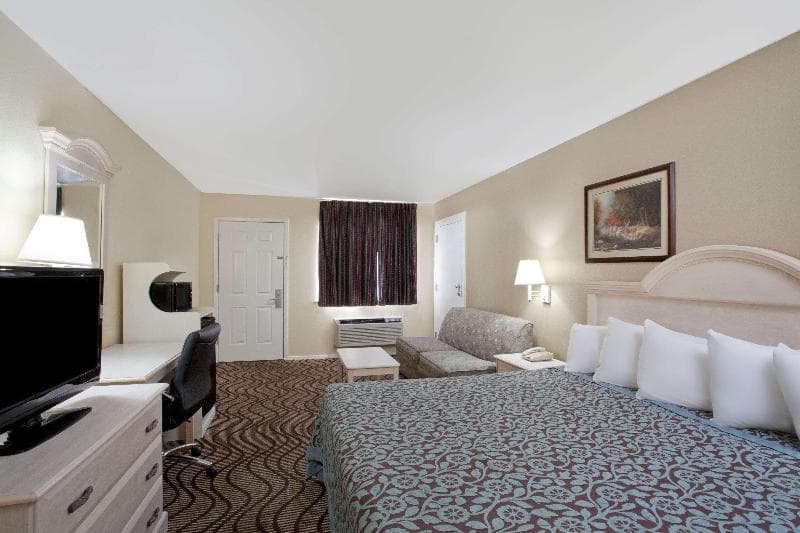 Days Inn By Wyndham Kerrville 3