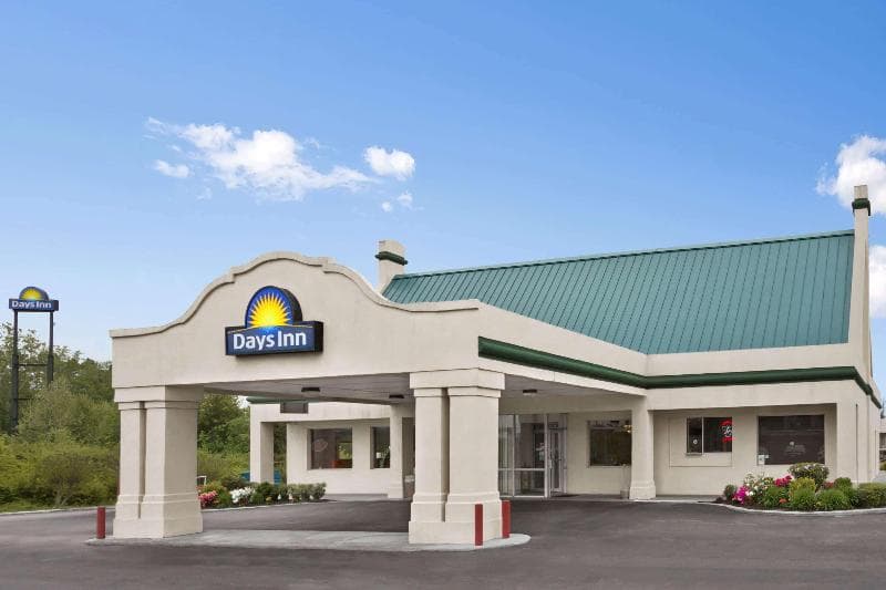 Days Inn By Wyndham Emporia 5