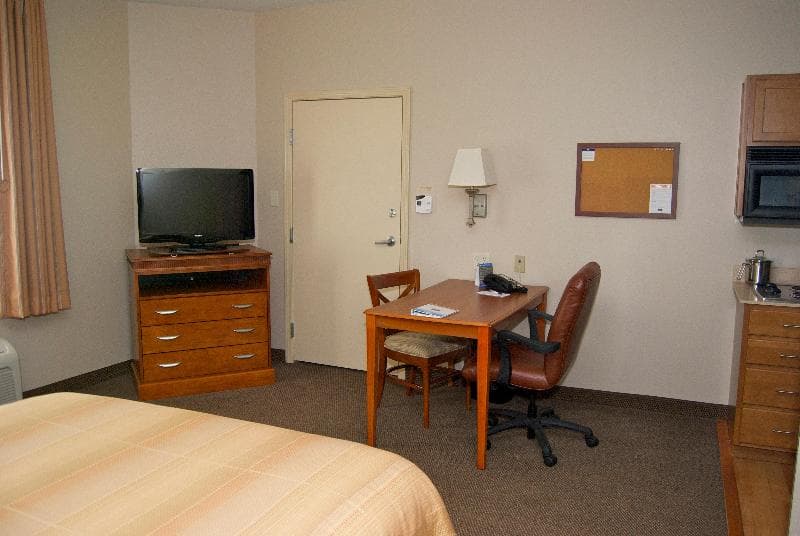 Candlewood Suites Elkhart 4