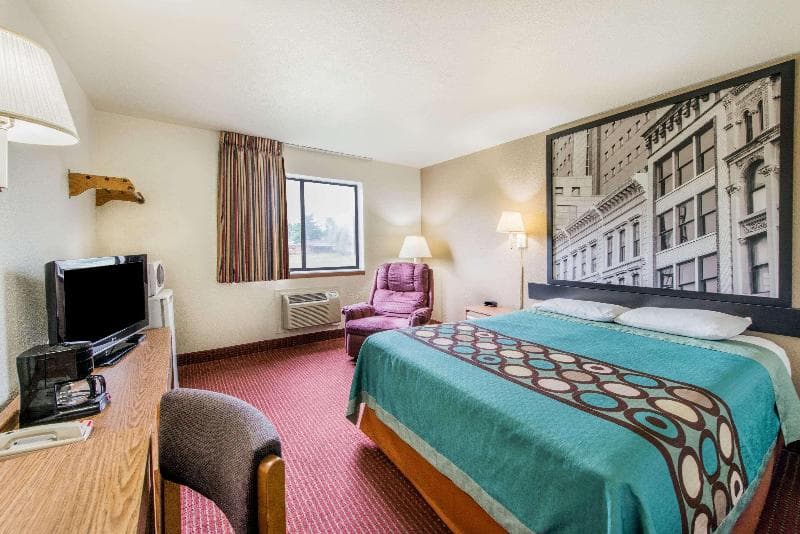 Super 8 by Wyndham Elizabethtown main