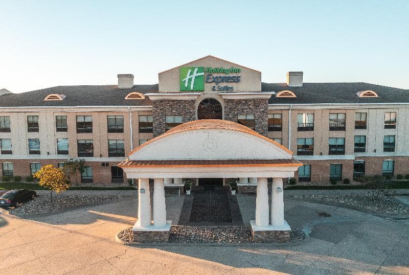 Holiday Inn Express Saint Robert - Leonard Wood photo 1