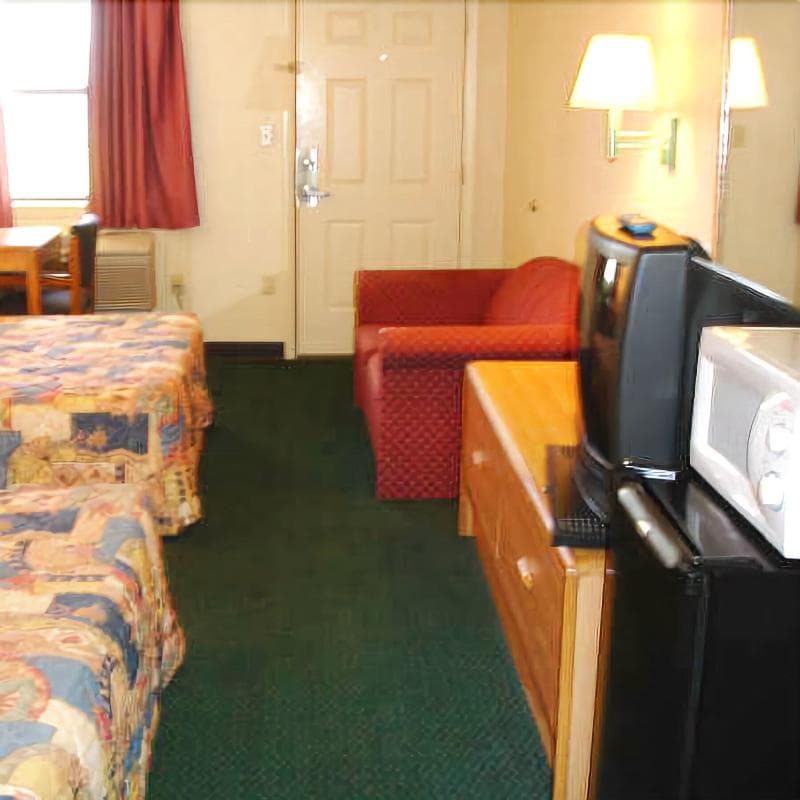 Luxury Inn And Suites Forrest City 3