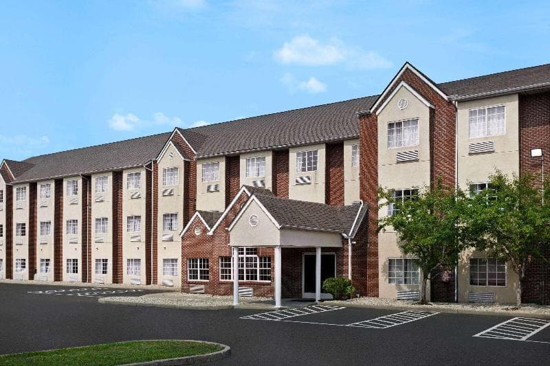 Microtel Inn & Suites By Wyndham Florence/Cincinnati Airport 2