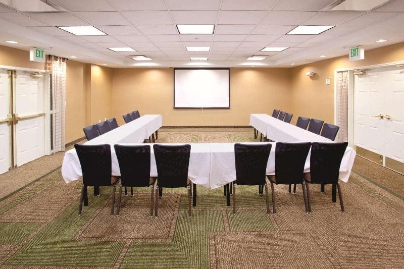 La Quinta Inn & Suites Colorado Springs South AP photo 1