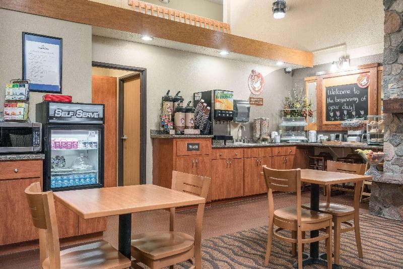 AmericInn by Wyndham Fargo West Acres 3