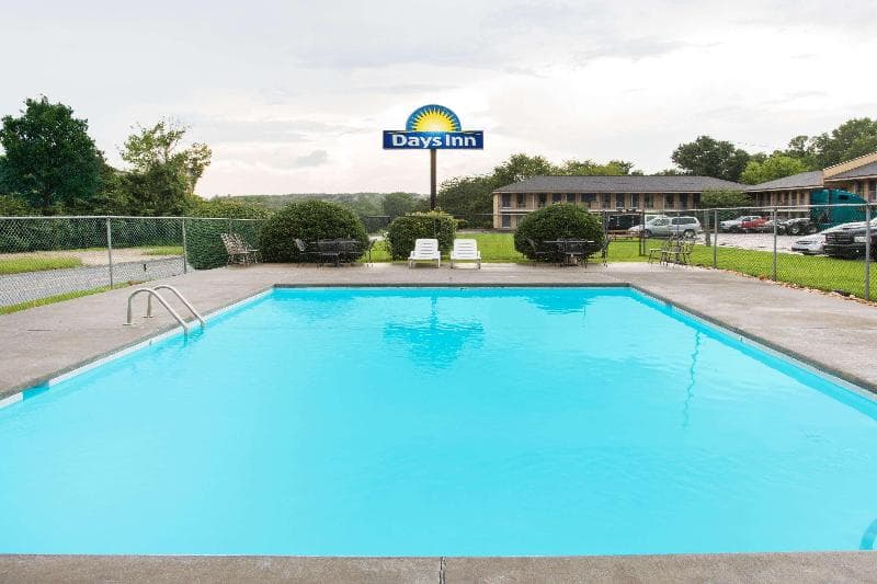 Days Inn by Wyndham Rockingham 4