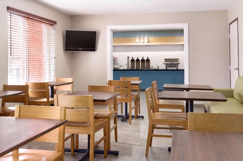 Country Inn & Suites By Radisson, Fresno North, Ca 3
