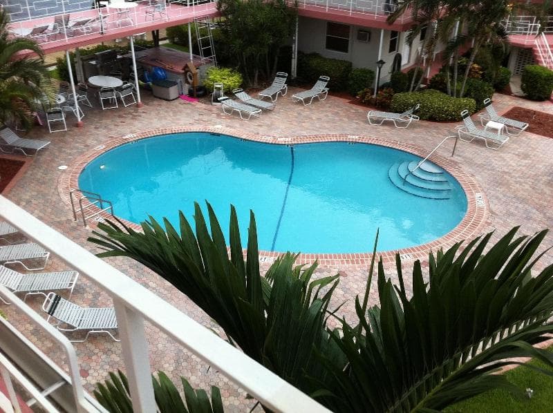 Holiday Isle Yacht Club main