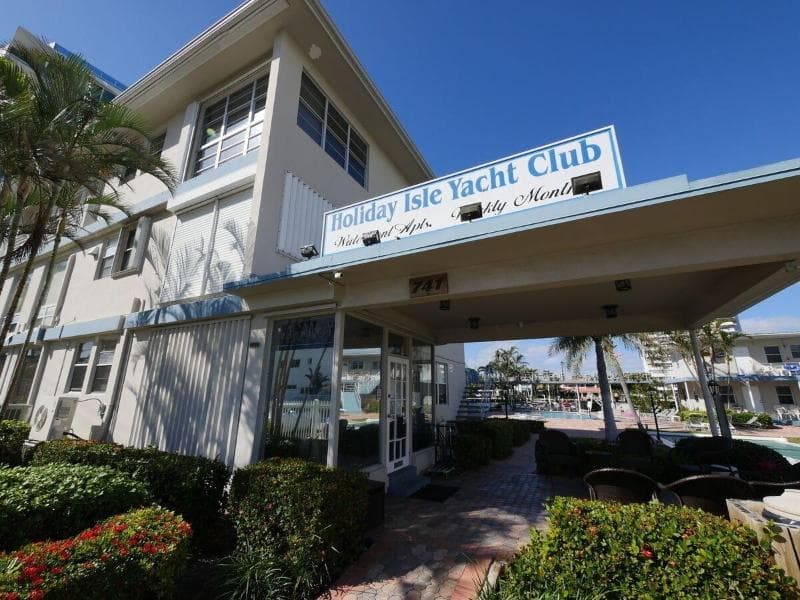 Holiday Isle Yacht Club 3