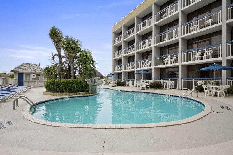 Travelodge by Wyndham Outer Banks/Kill Devil Hills 2