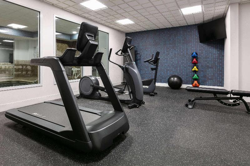 La Quinta Inn & Suites by Wyndham Burleson 2