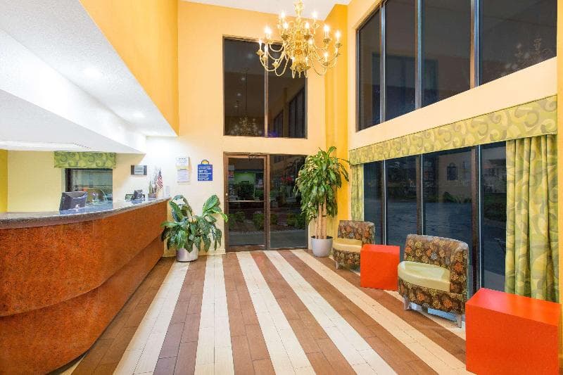 Days Inn By Wyndham Florence/I-95 North 4