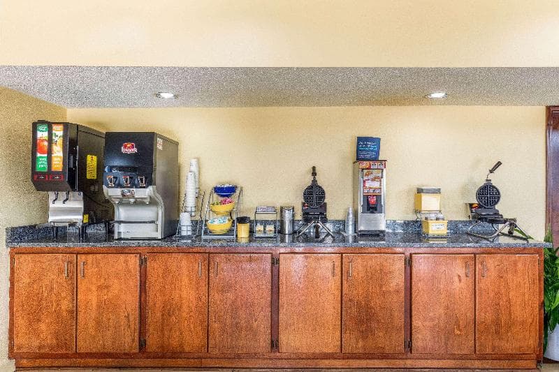 Days Inn By Wyndham Florence/I-95 North 2