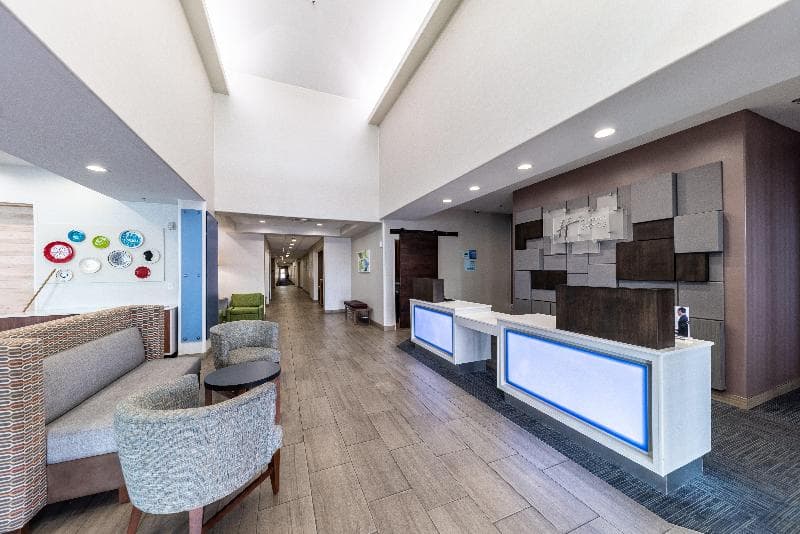 Holiday Inn Express & Suites Fort Worth I-35 Weste 5